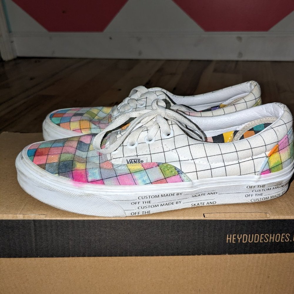 Vans - Picture 3 of 5